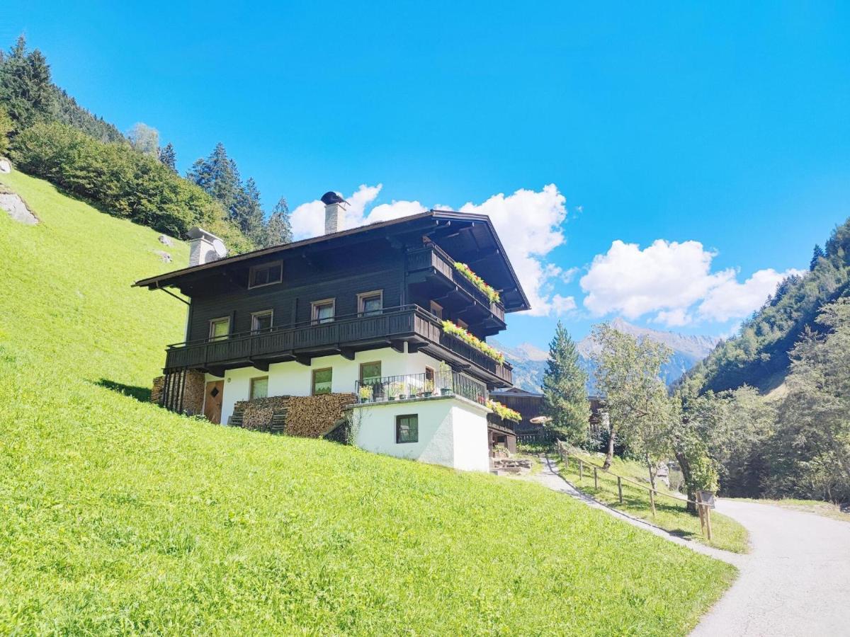 Pretty Holiday Home In Mayerhofen With Balcony Mayrhofen Exterior foto
